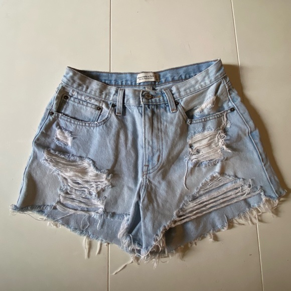 Curve Love Mid Rise Boyfriend Short - Picture 2 of 3